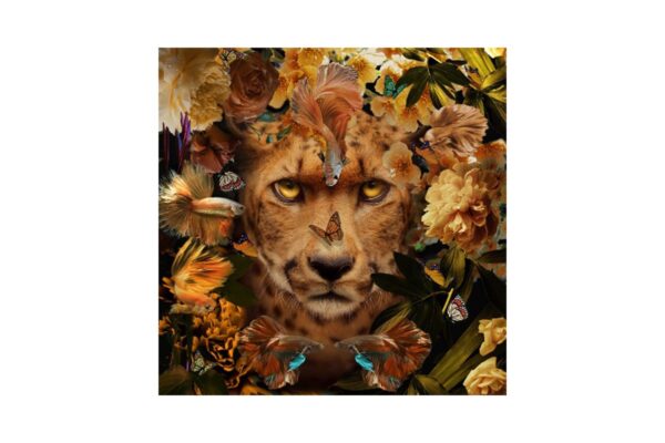 Glasschilderij - Jachtluipaard met Bloemen - 80 x 80 x 0,4 cm